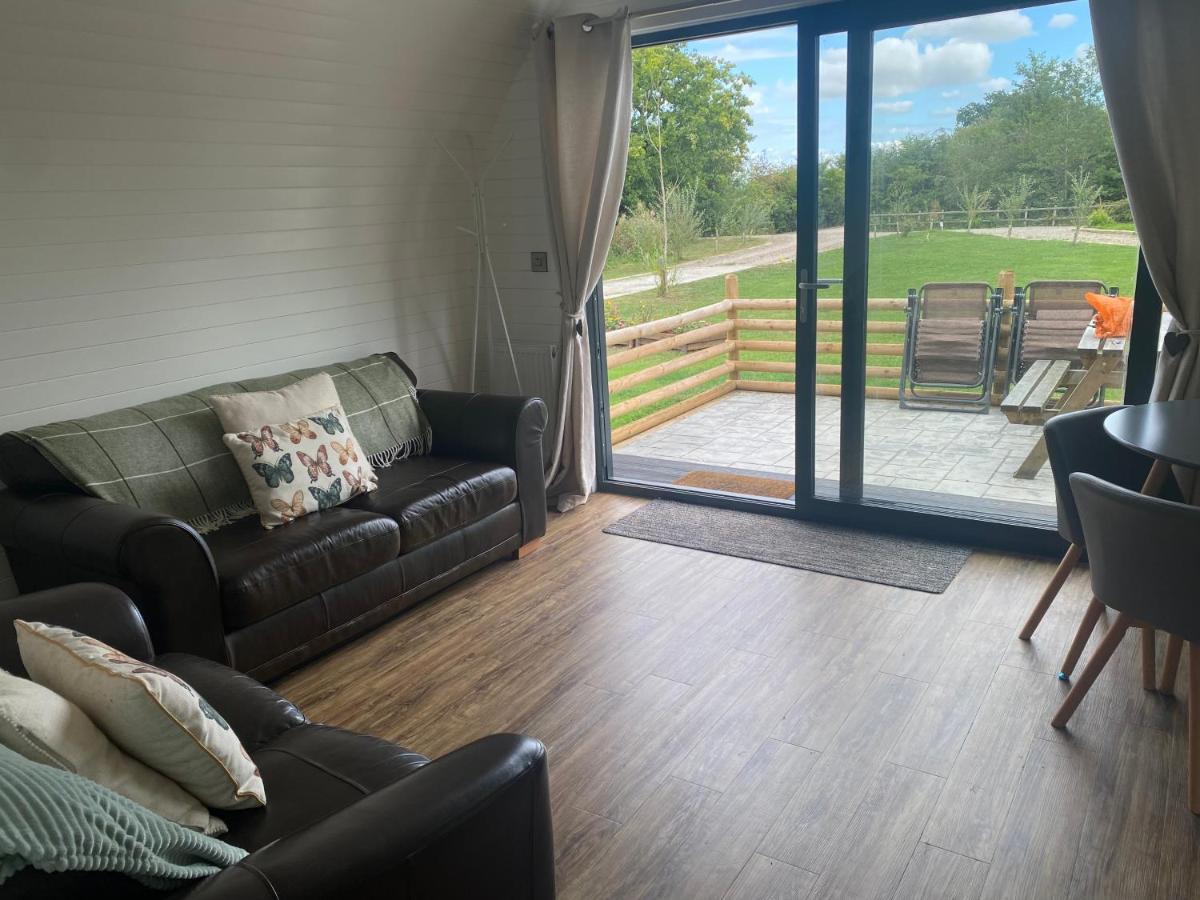 Beech Pod Cabin In Beautiful Surroundings Wrexham Eksteriør billede
